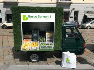 L'Ape Car che salva frutta e ortaggi brutti ma buoni - Riciblog