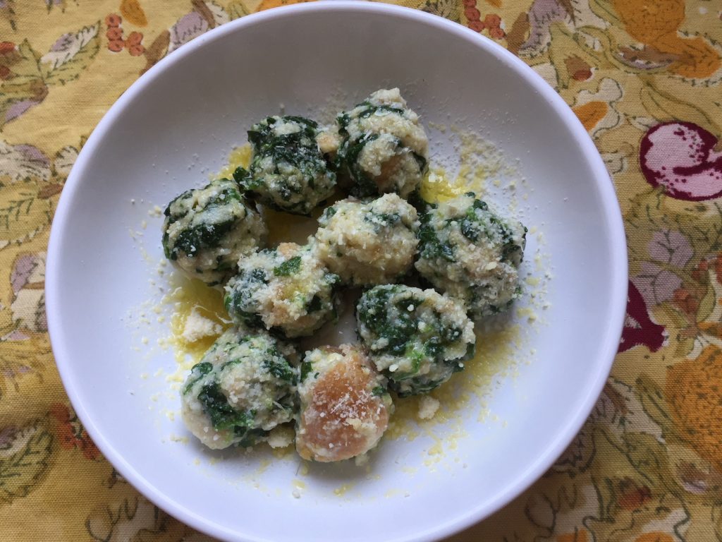 Come utilizzare il pane raffermo per fare i canederli - Riciblog