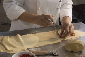 Preparazione ravioli con pappa al pomodoro - Riciblog