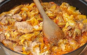 Lesso rifatto con le cipolle: ingredienti e preparazione - Riciblog