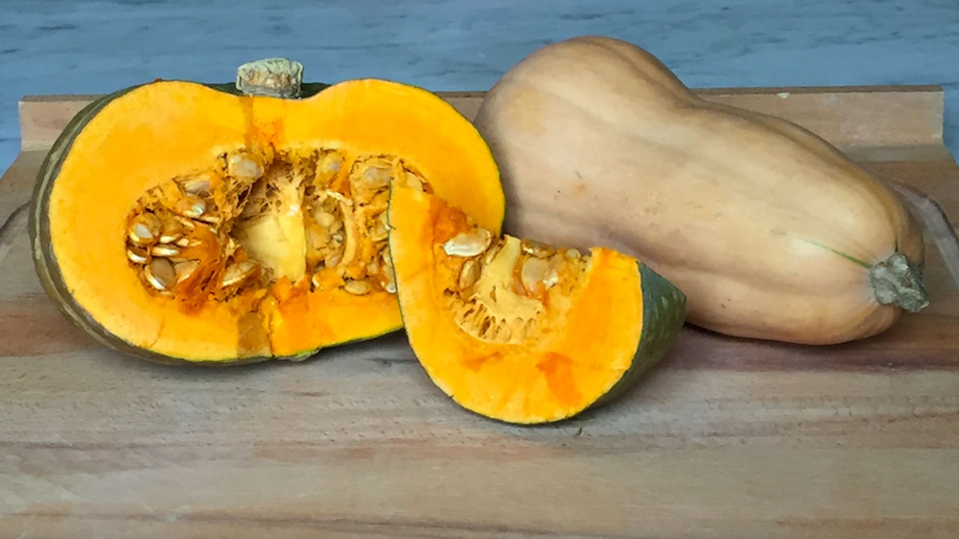 Buccia di zucca e semi: idee su come riciclarli - Riciblog