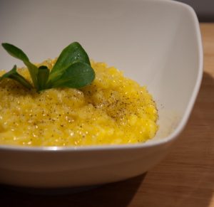 Risotto solidale: il risotto alla milanese destinato ai bisognosi - Riciblog