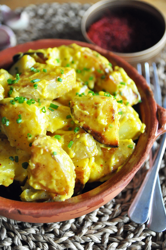 Insalata di patate lesse con salsa allo zafferano: ingredienti e preparazione - Riciblog