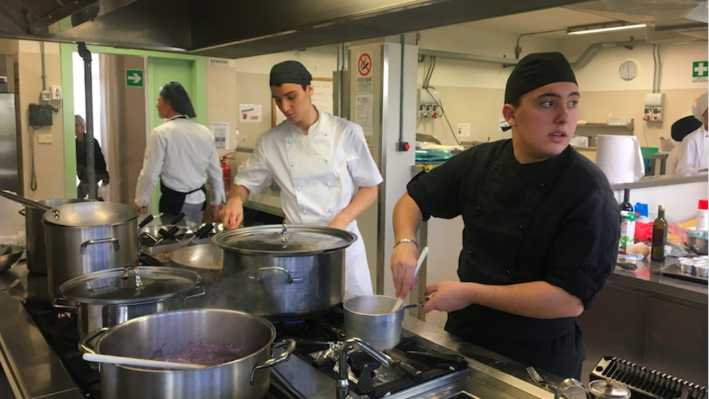 L'anti spreco a scuola: il progetto dell'istituto alberghiero Saffi - Riciblog