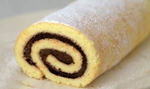 Rotolo con crema al cioccolato: ingredienti e preparazione - Riciblog