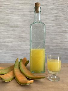 come preparare un liquore con le bucce di melone