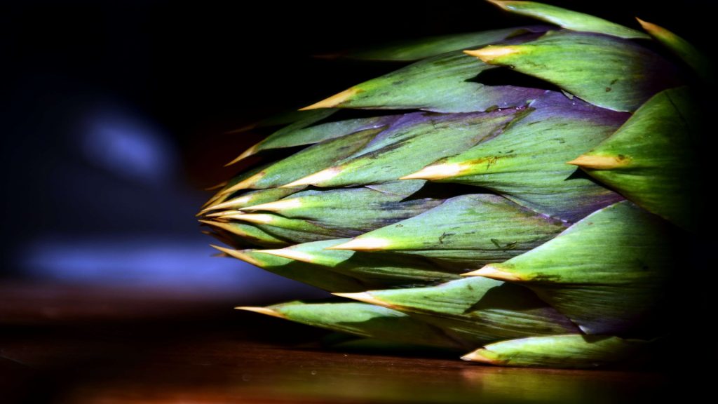 Come pulire i carciofi: arrivare al cuore dagli scarti - Riciblog