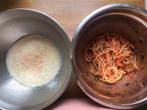 frittata di spaghetti al sugo come la fanno a Napoli - ingredienti e preparazione