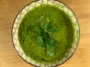 Gambi di prezzemolo: la ricetta della salsa verde - Ricette riciblog