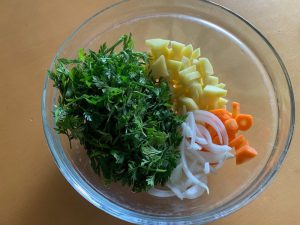ingredienti per crema con foglie di carota - Riciblog