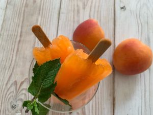 ghiaccioli di frutta matura - ingredienti e preparazione - Riciblog