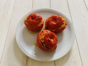 pomodori ripieni con cous cous avanzato - Riciblog