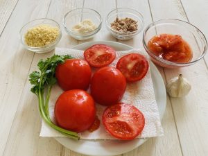 pomodori ripienti con cous cous avanzato ingredienti - Riciblog