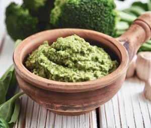 pesto con gambi di broccoli - Riciblog