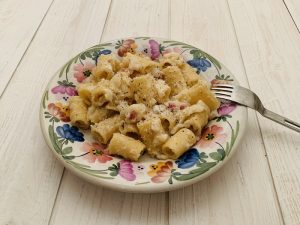 pasta con cavolfiore avanzato e guanciale - Riciblog