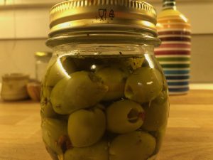 vasetto di olive sott'olio - Riciblog