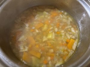 Zuppa calda preparata con lenticchie avanzate – Riciblog