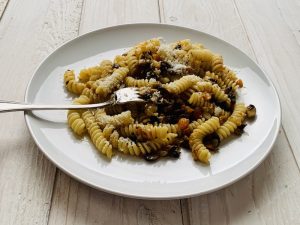 Pasta condita con ragù di funghi – Riciblog