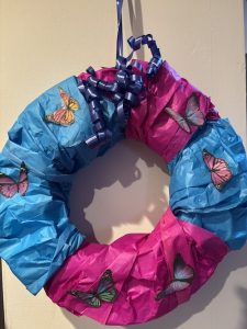 Ghirlanda con bicchieri di plastica - Riciblog