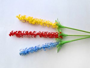 Fiori decorativi con cannucce riciclate - Riciblog