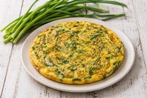 Frittata con talli d'aglio - Riciblog